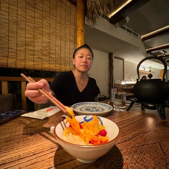 Meet your Posher, Tk - Picture 1 of 1